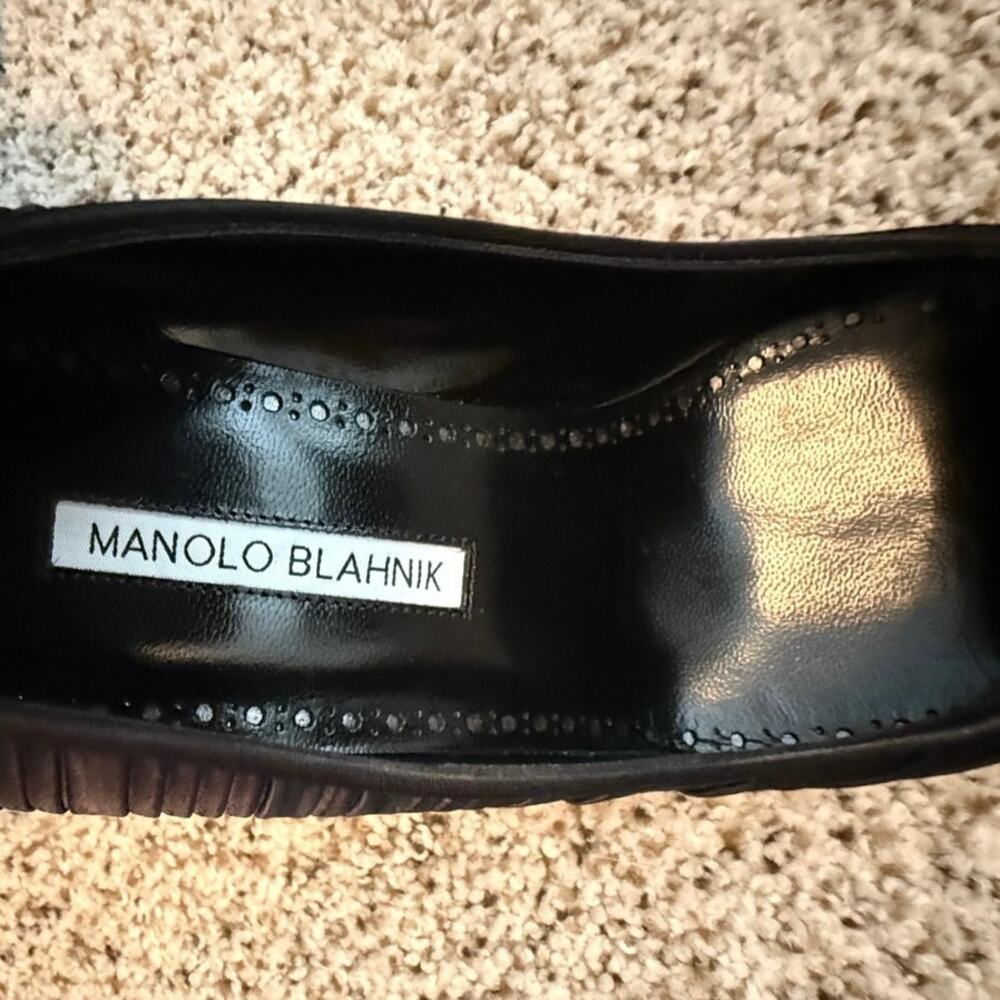 NIB Manolo Blanhnik Hangisi Pump in Black Pleated Satin, size 37.5, heel 90 mm - Picture 10 of 13